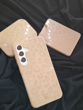 Velvet Caviar Nude Leopard Mag Safe Set  for SAMSUNG S25